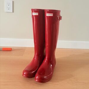 Hunter Glossy Red Rain Boots